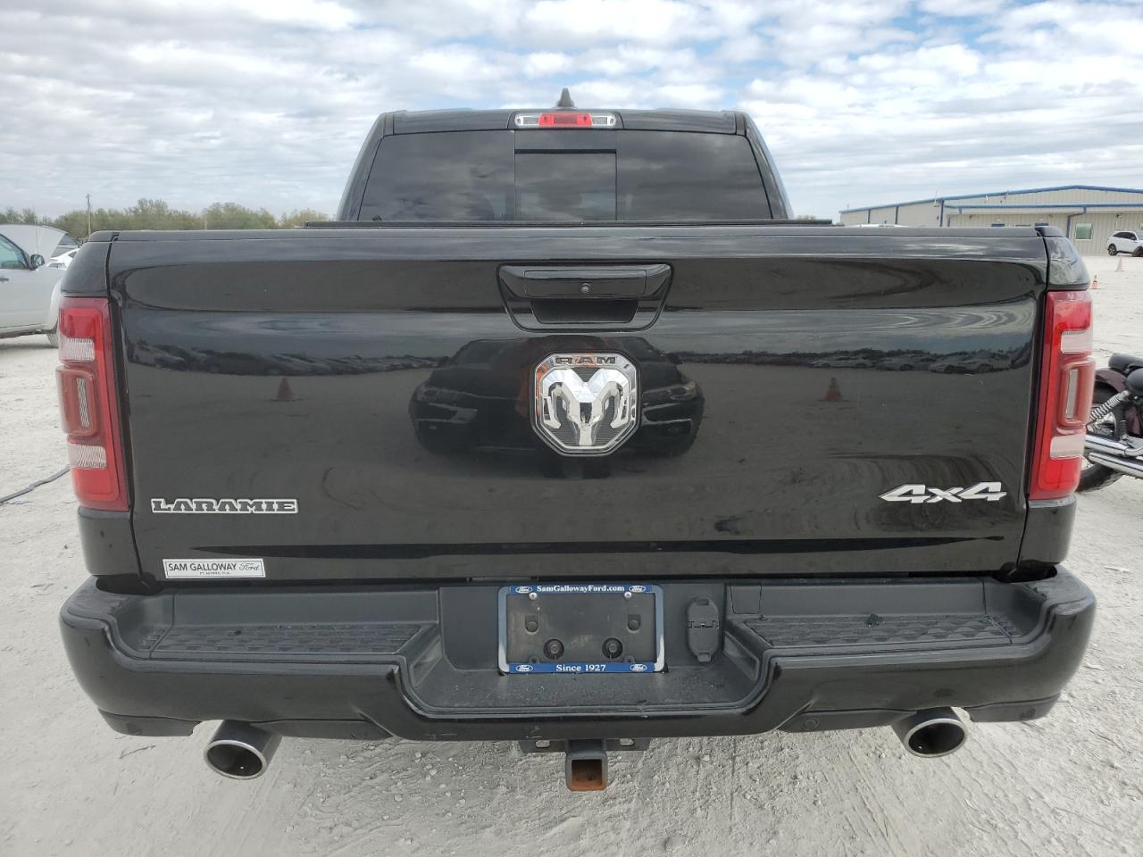 2020 RAM 1500 VIN 1C6SRFJM4LN392322 Copart auction photo, front end / minor dent/scratches damage thumbnail 6