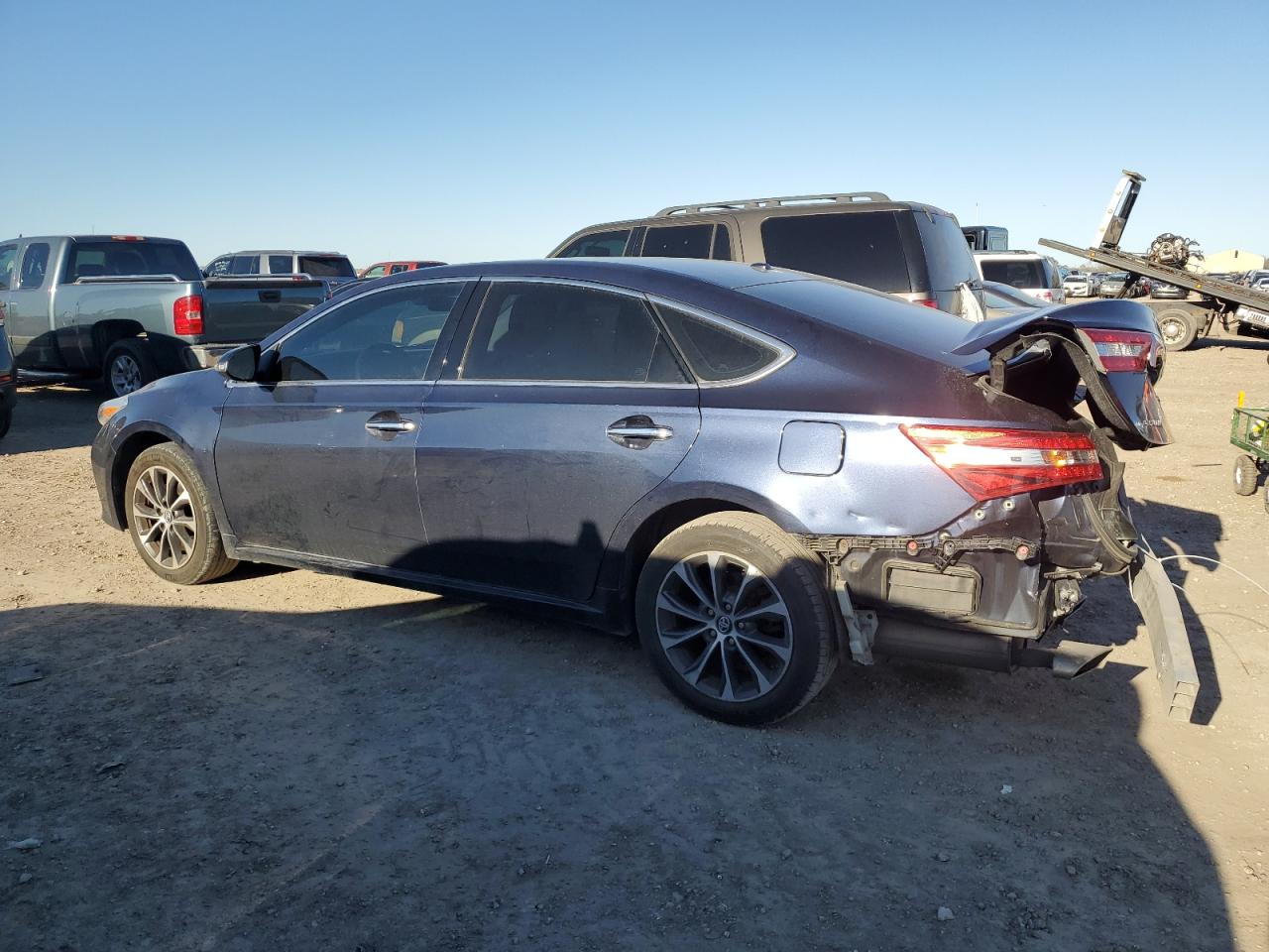 2018 Toyota Avalon VIN 4T1BK1EB6JU285005 Copart auction photo, rear end / minor dent/scratches damage thumbnail 2