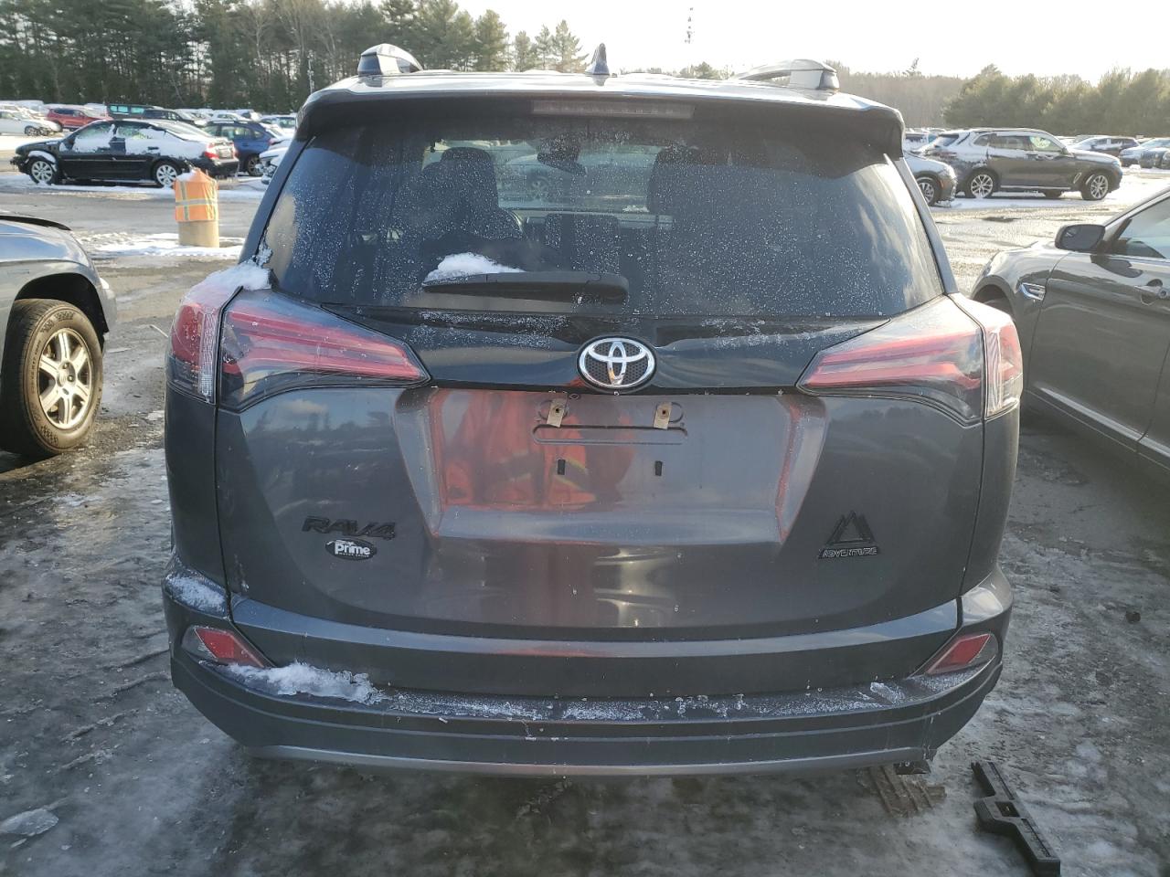 2018 Toyota RAV 4 VIN 2T3RFREV0JW735637 Copart auction photo, front end damage thumbnail 6