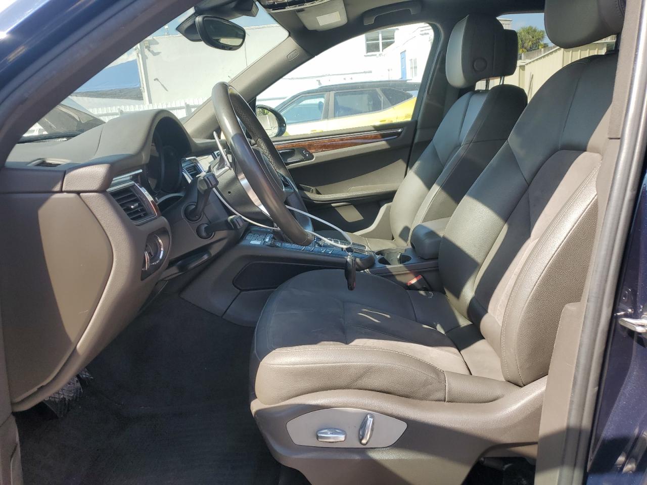 2017 Porsche Macan VIN WP1AA2A57HLB01357 Copart auction photo, front end damage thumbnail 7