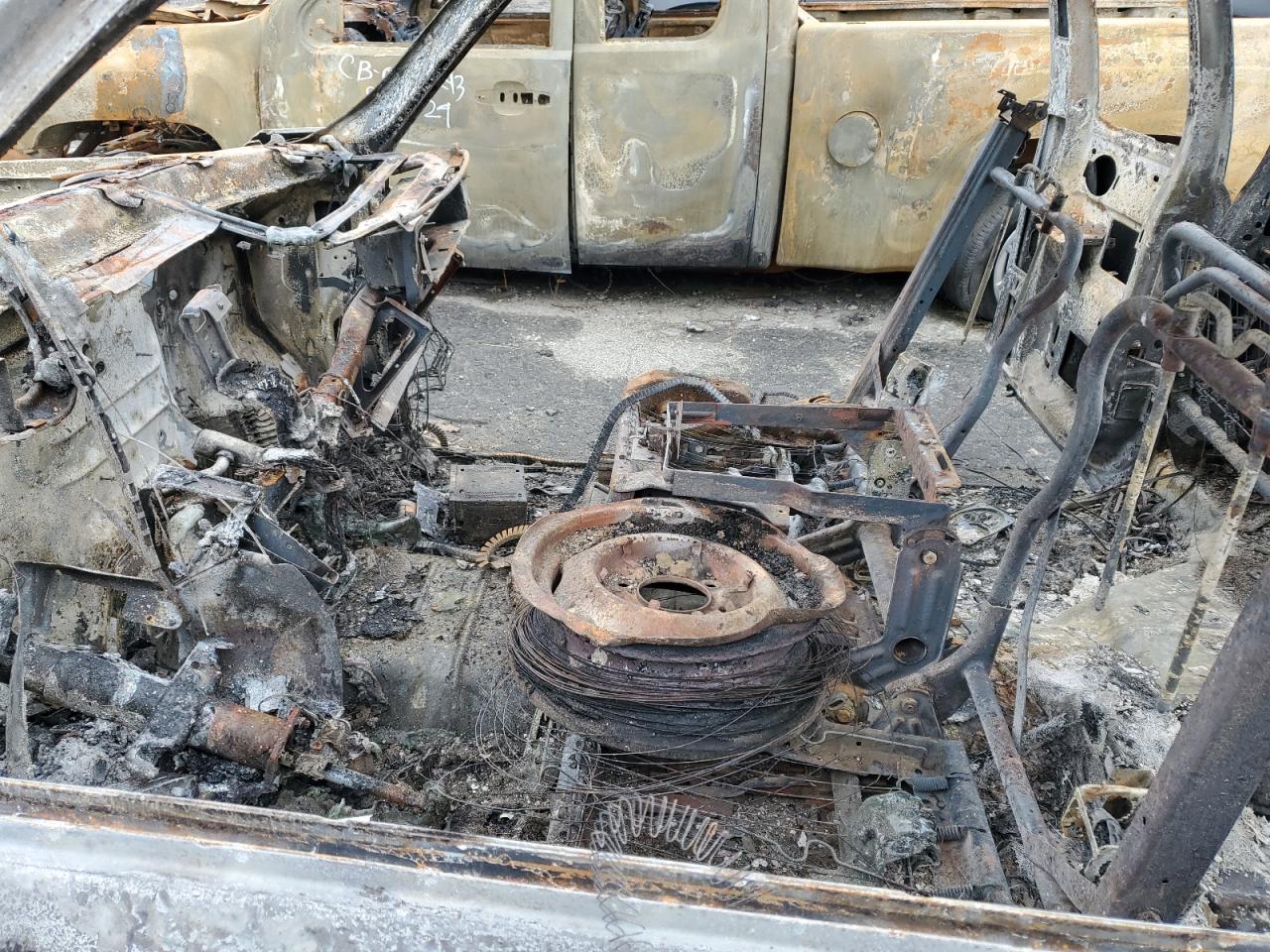 2006 GMC Sierra VIN 1GTEC19T46Z118623 Copart auction photo, burn damage thumbnail 7