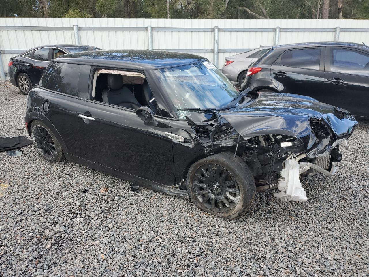 2017 MINI Cooper VIN WMWXP7C5XH3B93505 Copart auction photo, front end / rear end damage thumbnail 4