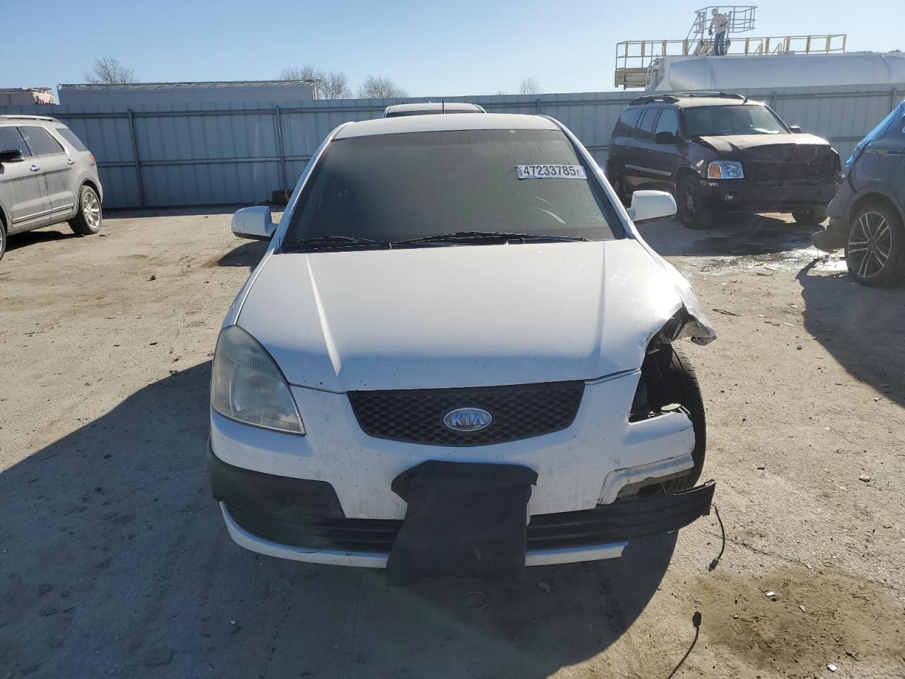 2009 KIA Rio VIN KNADE223296496058 Copart auction photo, front end damage thumbnail 5