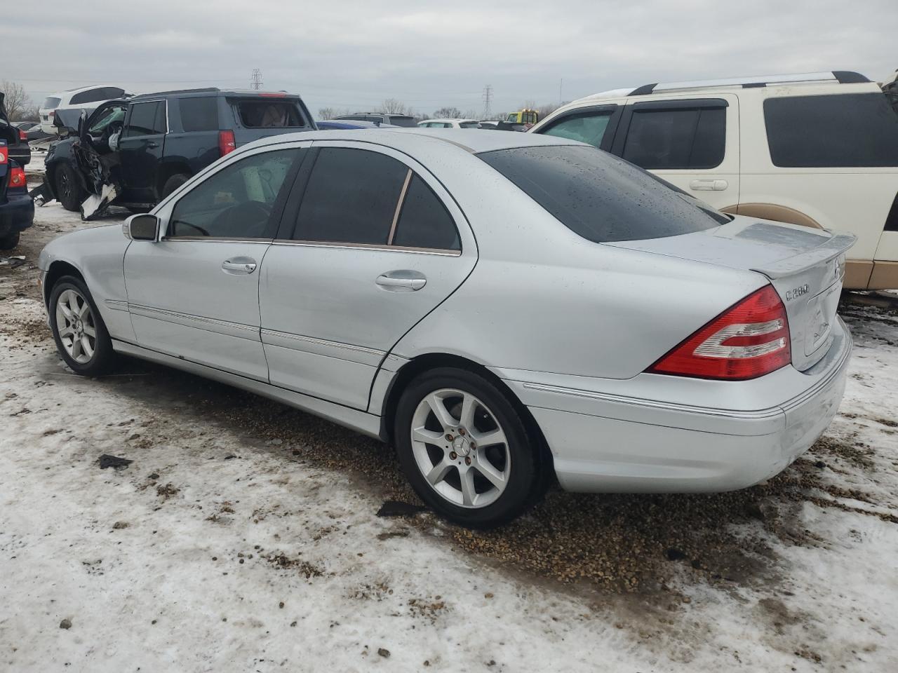 2007 Mercedes-Benz C-klasse VIN WDBRF92H37F876449 Copart auction photo, front end damage thumbnail 2