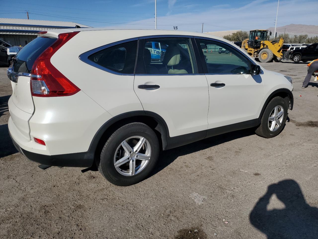 2016 Honda CR-V VIN 5J6RM3H32GL005747 Copart auction photo, front end damage thumbnail 3