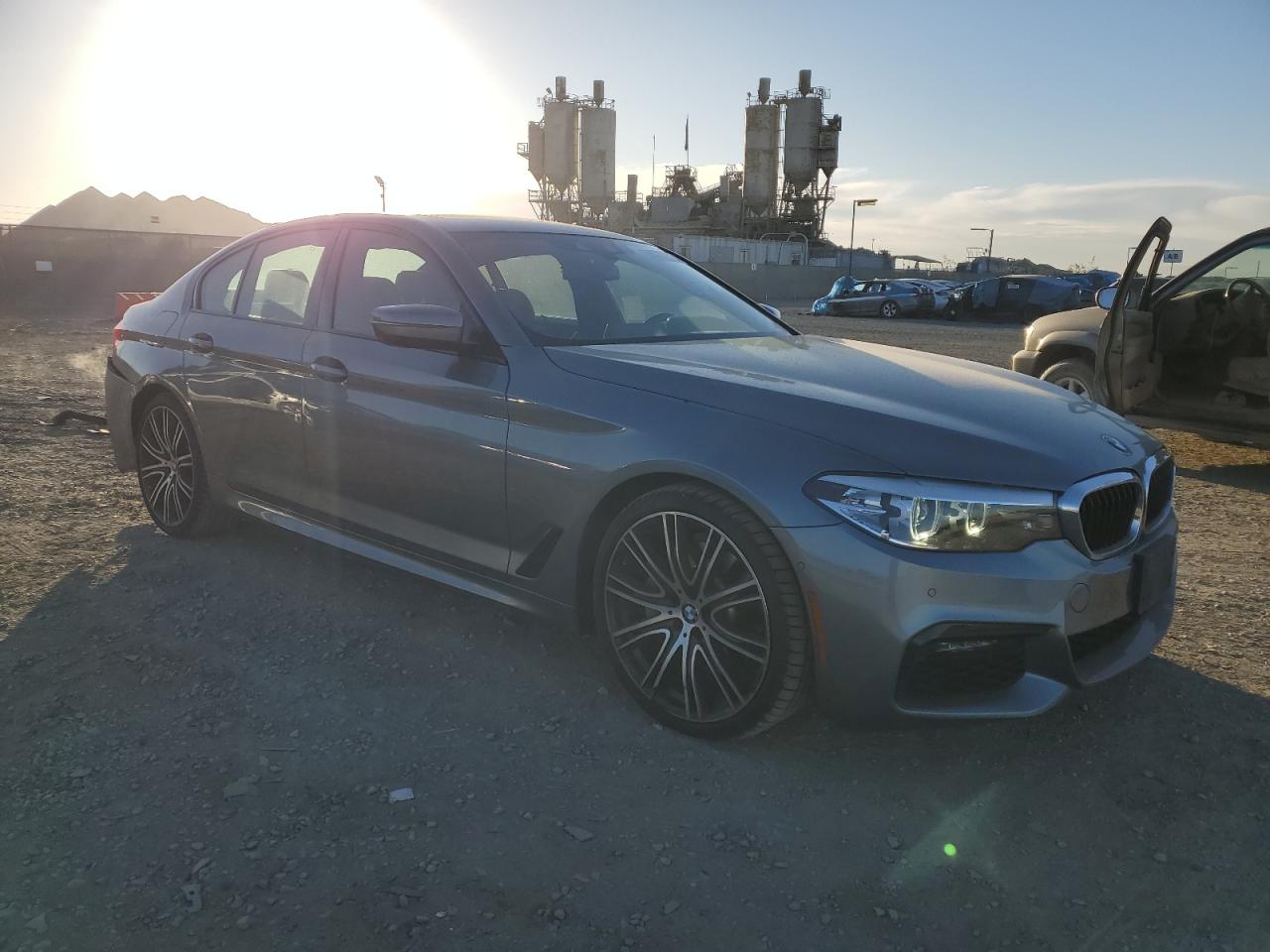 2019 BMW 5er VIN WBAJE5C55KWW20754 Copart auction photo, all over damage thumbnail 4