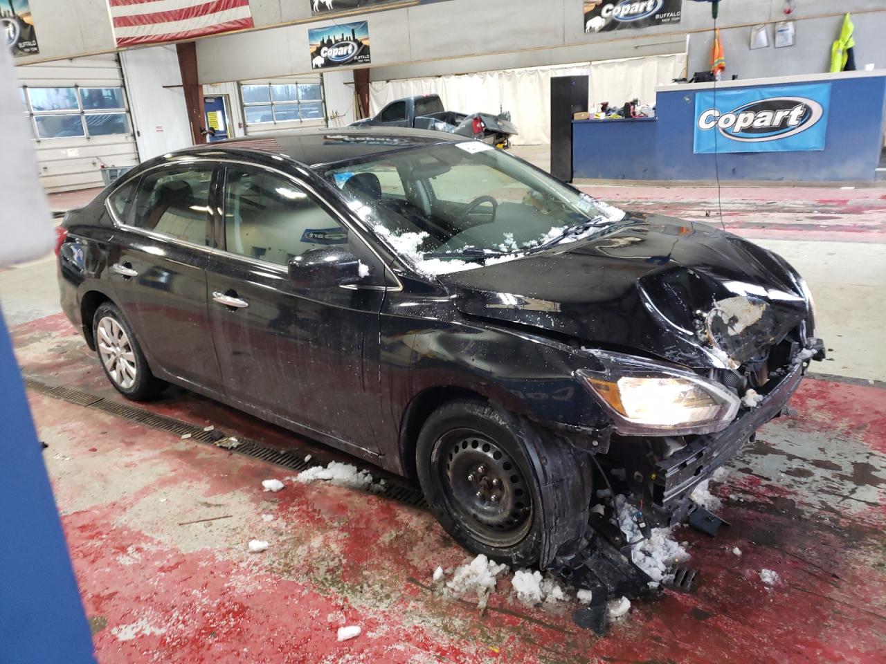 2017 Nissan Sentra VIN 3N1AB7APXHY260669 Copart auction photo, front end damage thumbnail 4