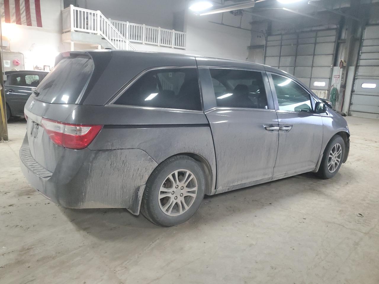 2012 Honda Odyssey VIN 5FNRL5H60CB126045 Copart auction photo, front end / minor dent/scratches damage thumbnail 3