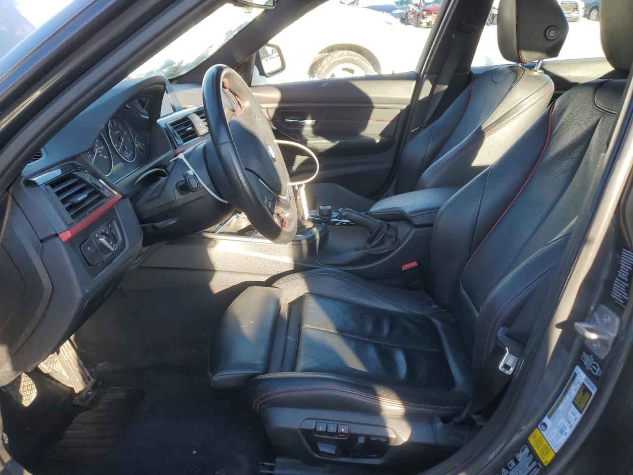 2014 BMW 3er VIN WBA3B9C5XEJ466102 Copart auction photo, front end / undercarriage damage thumbnail 7