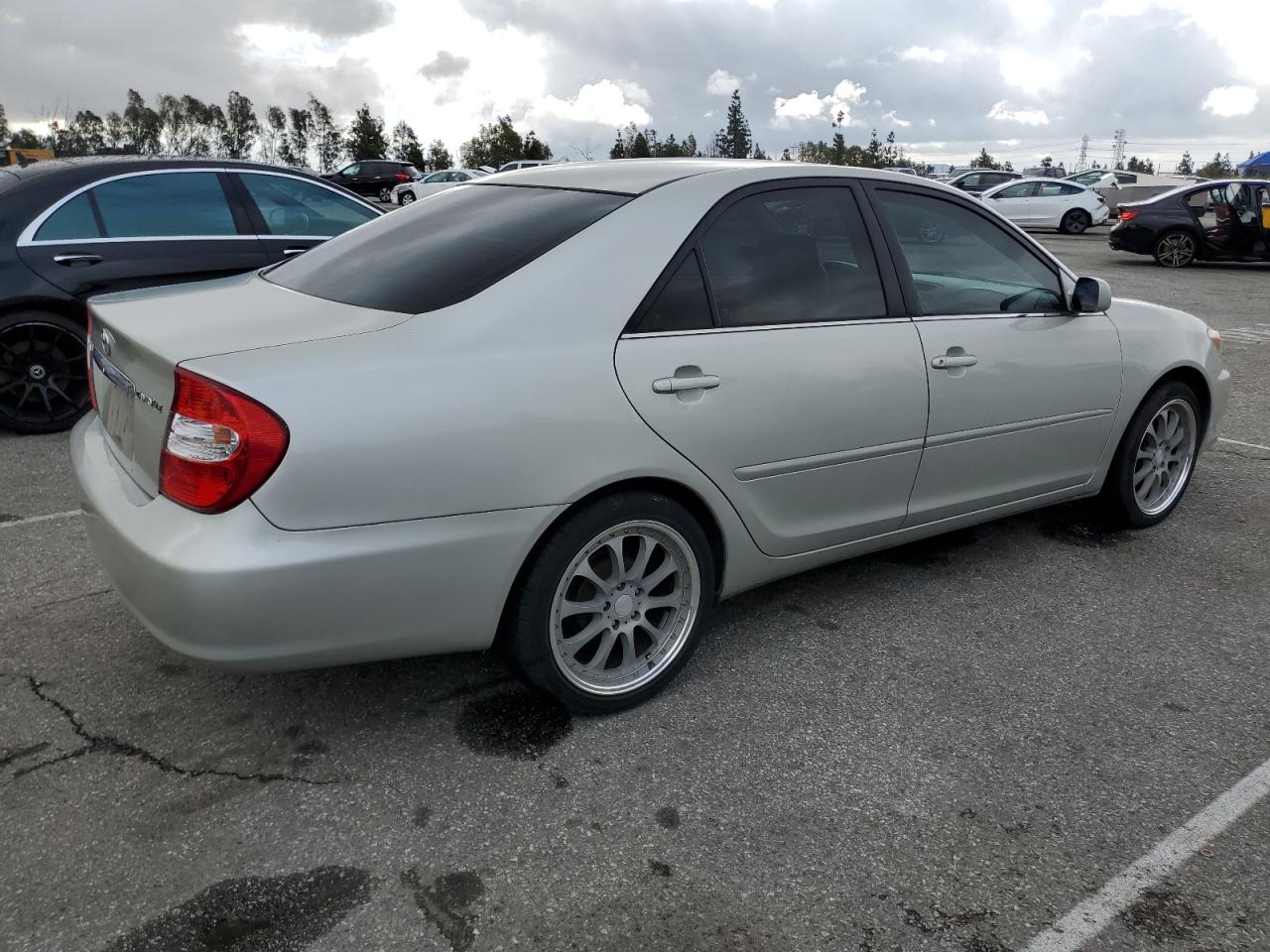 2003 Toyota Camry VIN 4T1BE32K73U697816 Copart auction photo, normal wear damage thumbnail 3