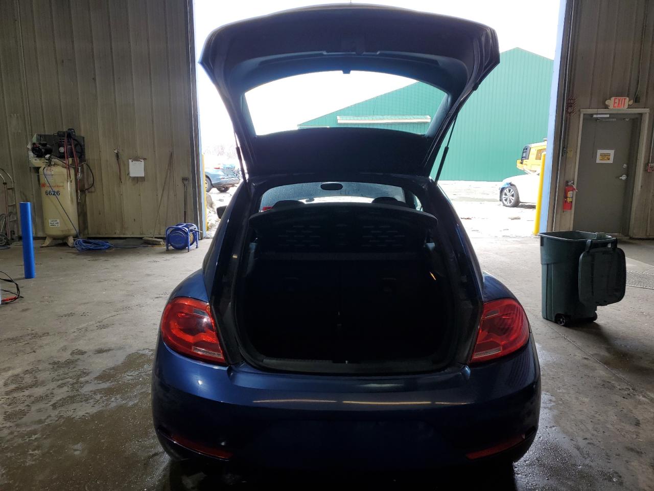 2014 Volkswagen Beetle VIN 3VWVT7AT2EM629047 Copart auction photo, front end damage thumbnail 6