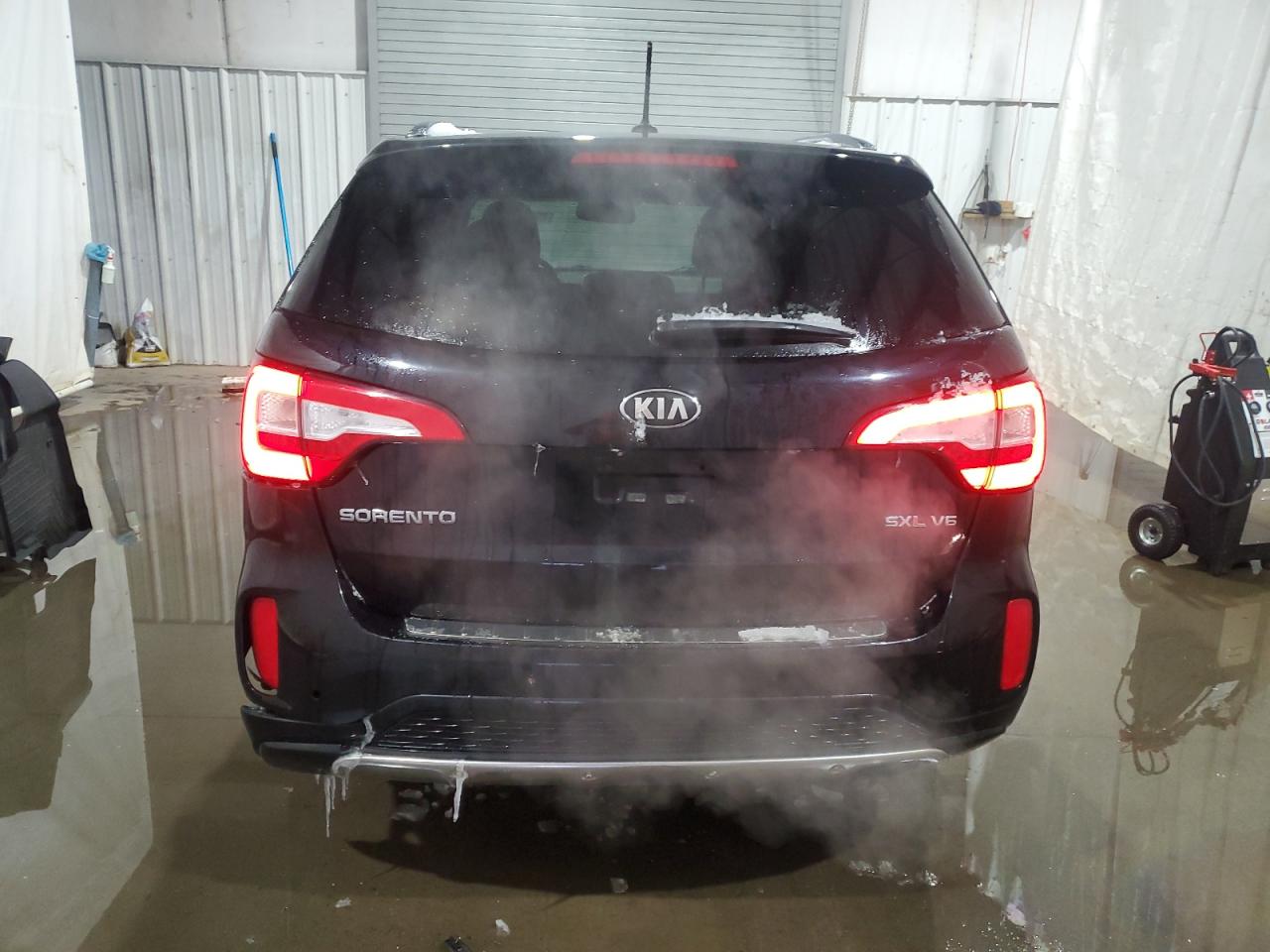 2015 KIA Sorento VIN 5XYKWDA77FG624536 Copart auction photo, side / rear end damage thumbnail 6