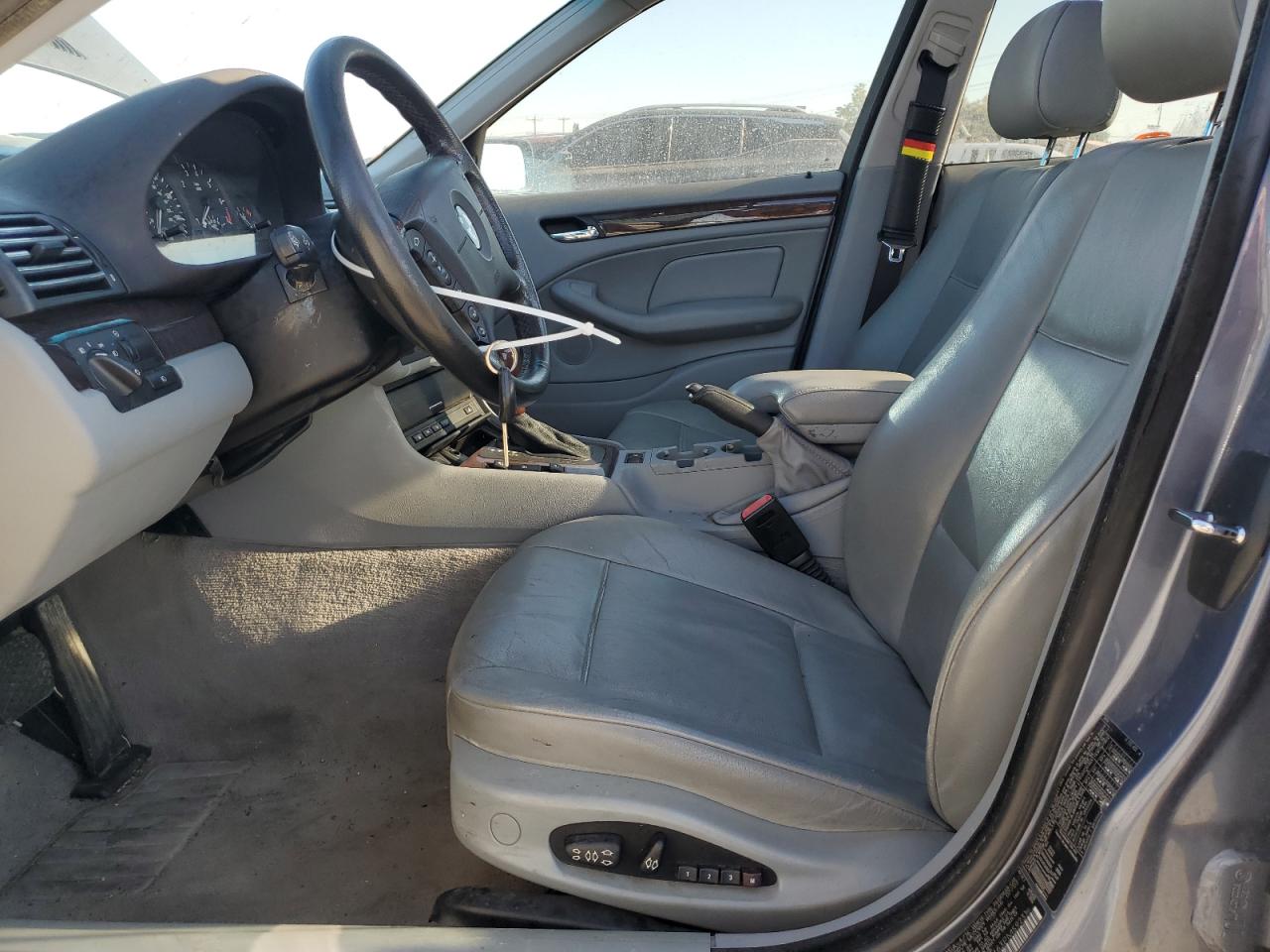 2003 BMW 3er VIN WBAEU33463PM59231 Copart auction photo, frame damage / rear end damage thumbnail 7