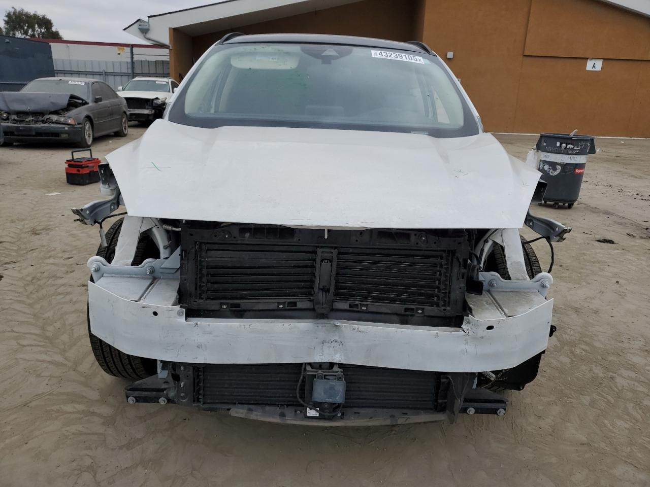 2020 Ford Escape VIN 1FMCU0G65LUC12784 Copart auction photo, front end / side damage thumbnail 5