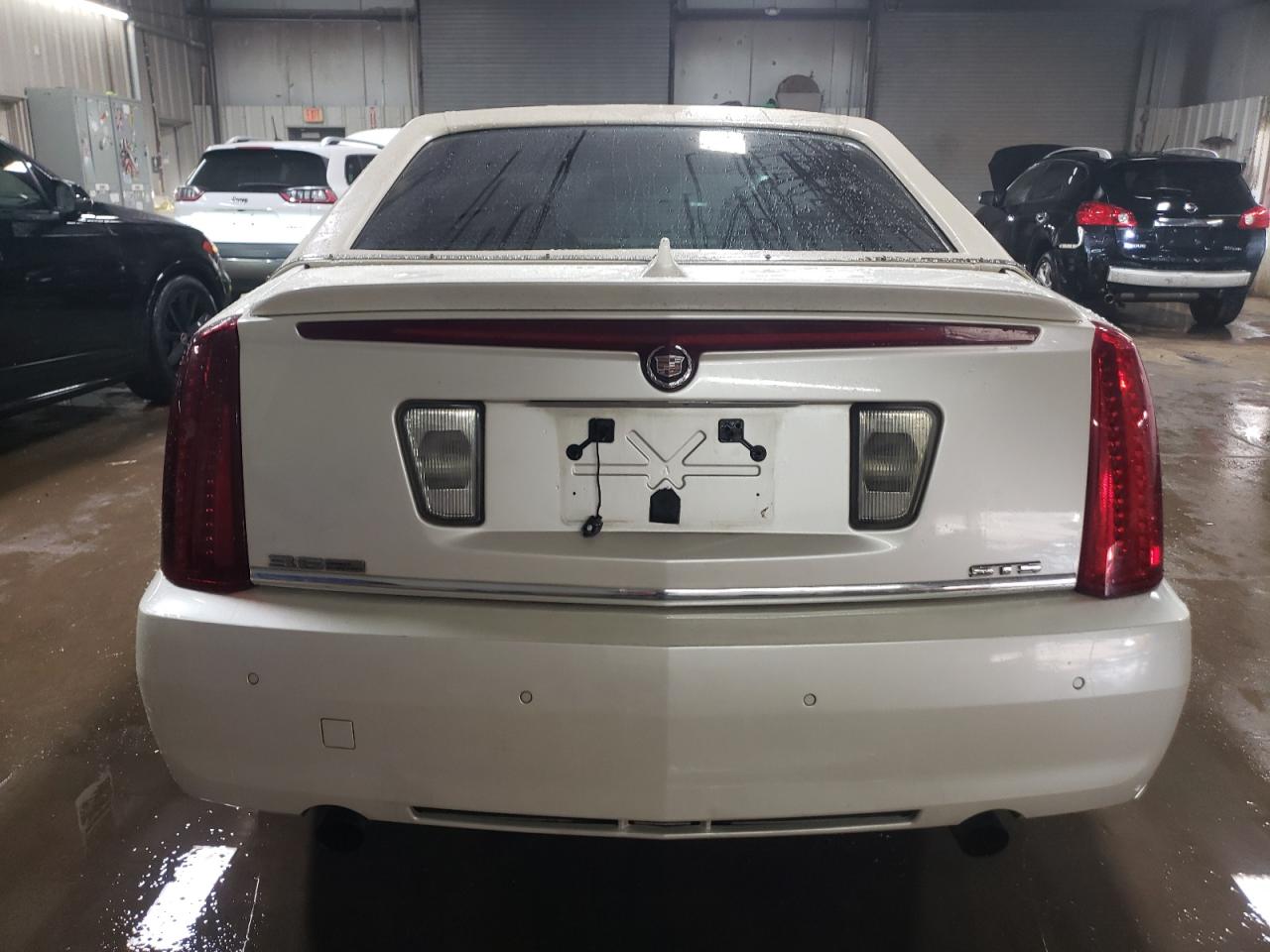 2009 Cadillac STS VIN 1G6DK67VX90132621 Copart auction photo, front end / minor dent/scratches damage thumbnail 6