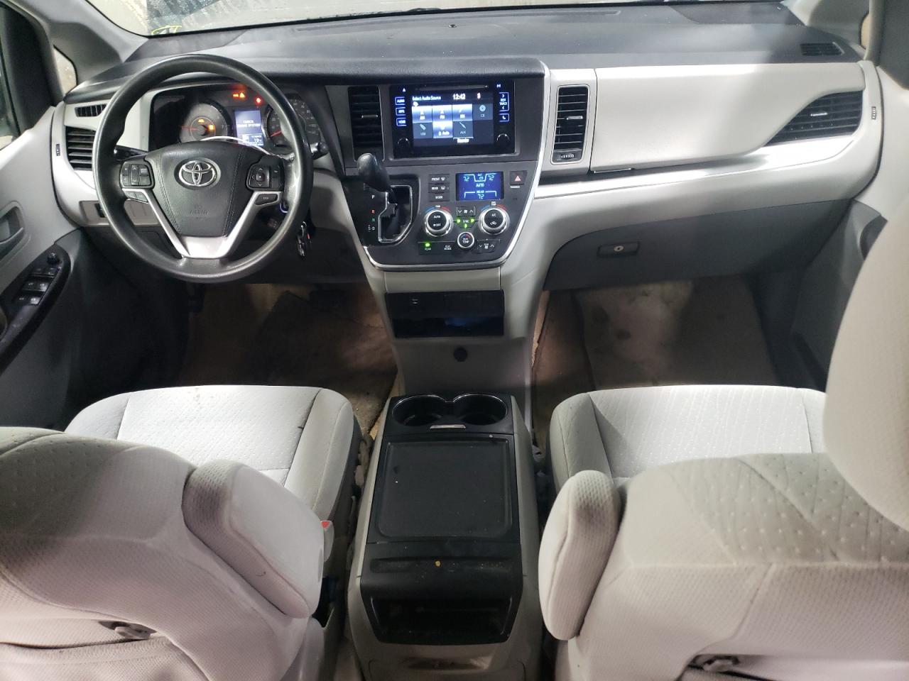 2017 Toyota Sienna VIN 5TDKZ3DC3HS794215 Copart auction photo, side damage thumbnail 8