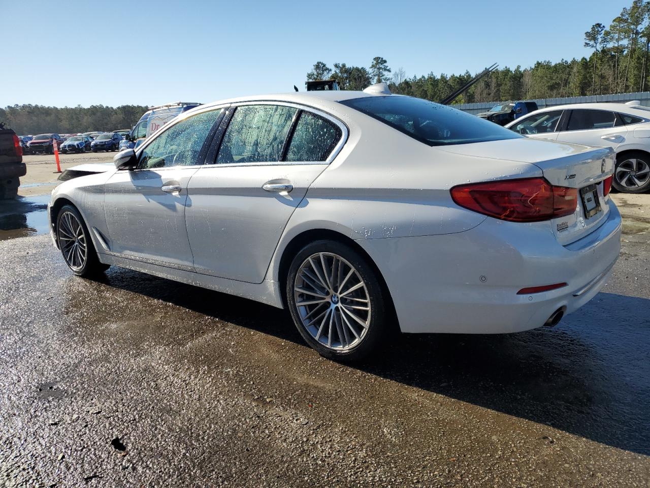 2017 BMW 5er VIN WBAJA7C30HWA70347 Copart auction photo, front end damage thumbnail 2