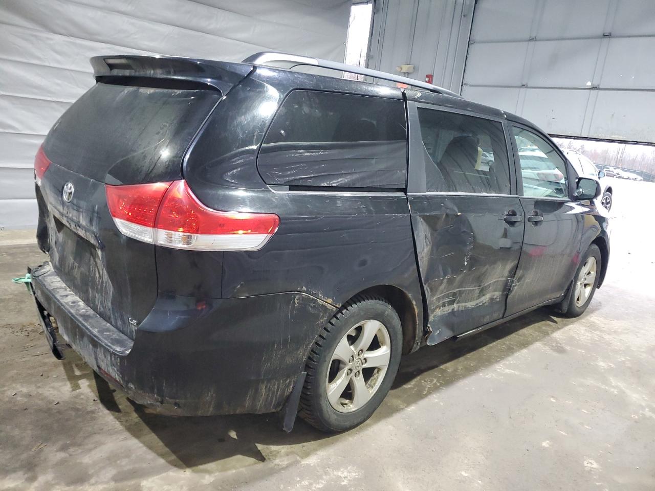2013 Toyota Sienna VIN 5TDKK3DC9DS352361 Copart auction photo, rear end / side damage thumbnail 3