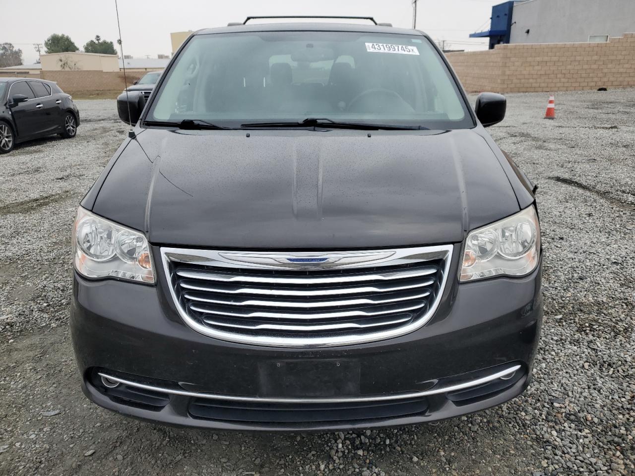 2014 Chrysler Town & Country VIN 2C4RC1BG3ER469241 Copart auction photo, front end / side damage thumbnail 5