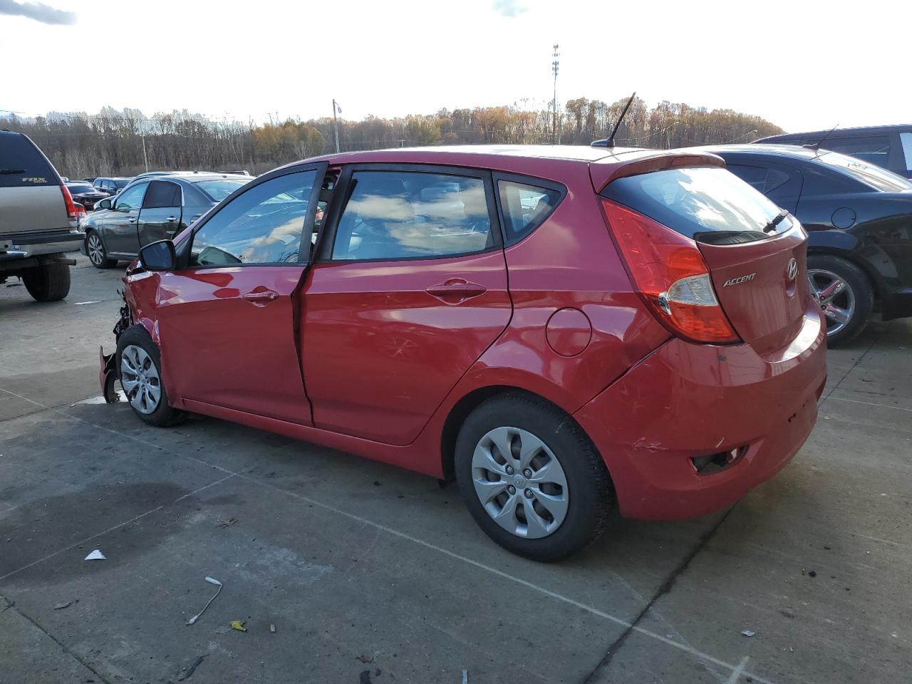2017 Hyundai Accent VIN KMHCT5AE6HU335386 Copart auction photo, front end / side damage thumbnail 2
