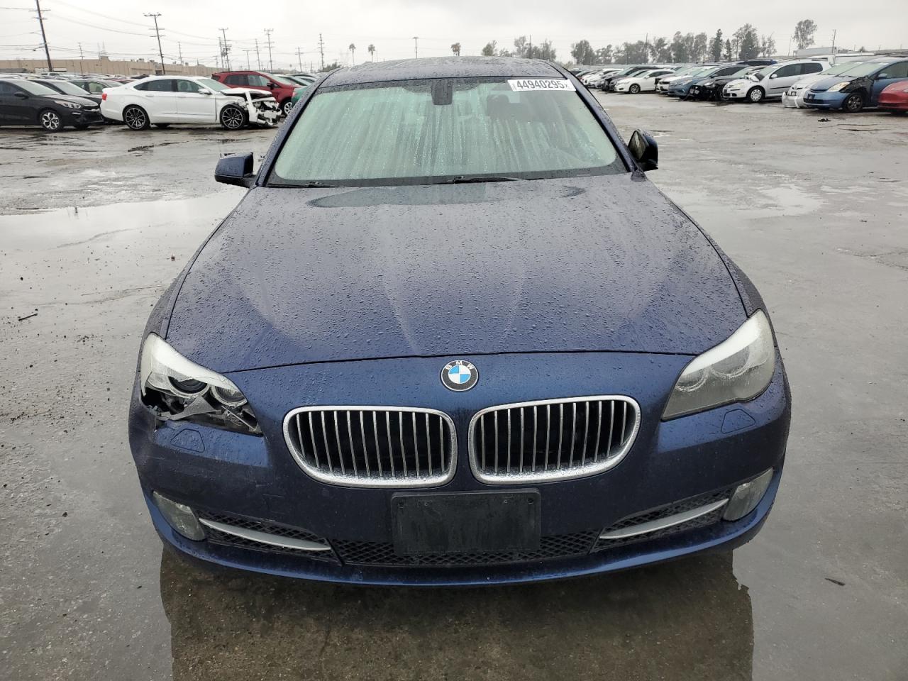 2013 BMW 5er VIN WBAFR7C51DC828298 Copart auction photo, side / front end damage thumbnail 5