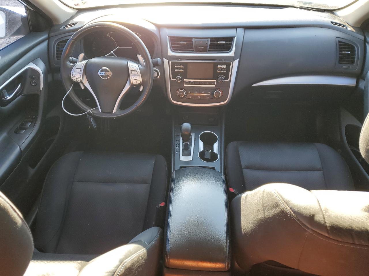 2017 Nissan Altima VIN 1N4AL3AP8HC262275 Copart auction photo, front end / minor dent/scratches damage thumbnail 8