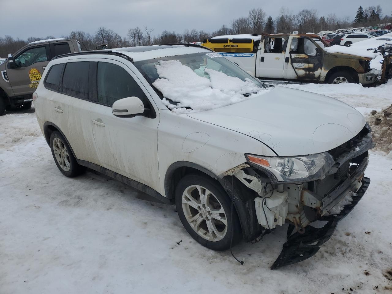 2015 Mitsubishi Outlander VIN JA4AZ3A37FZ004565 Copart auction photo, front end damage thumbnail 4