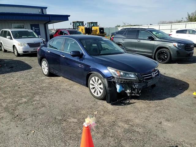 2015 Honda Accord VIN 1HGCR2F86FA068304 Copart auction photo, front end / side damage thumbnail 11