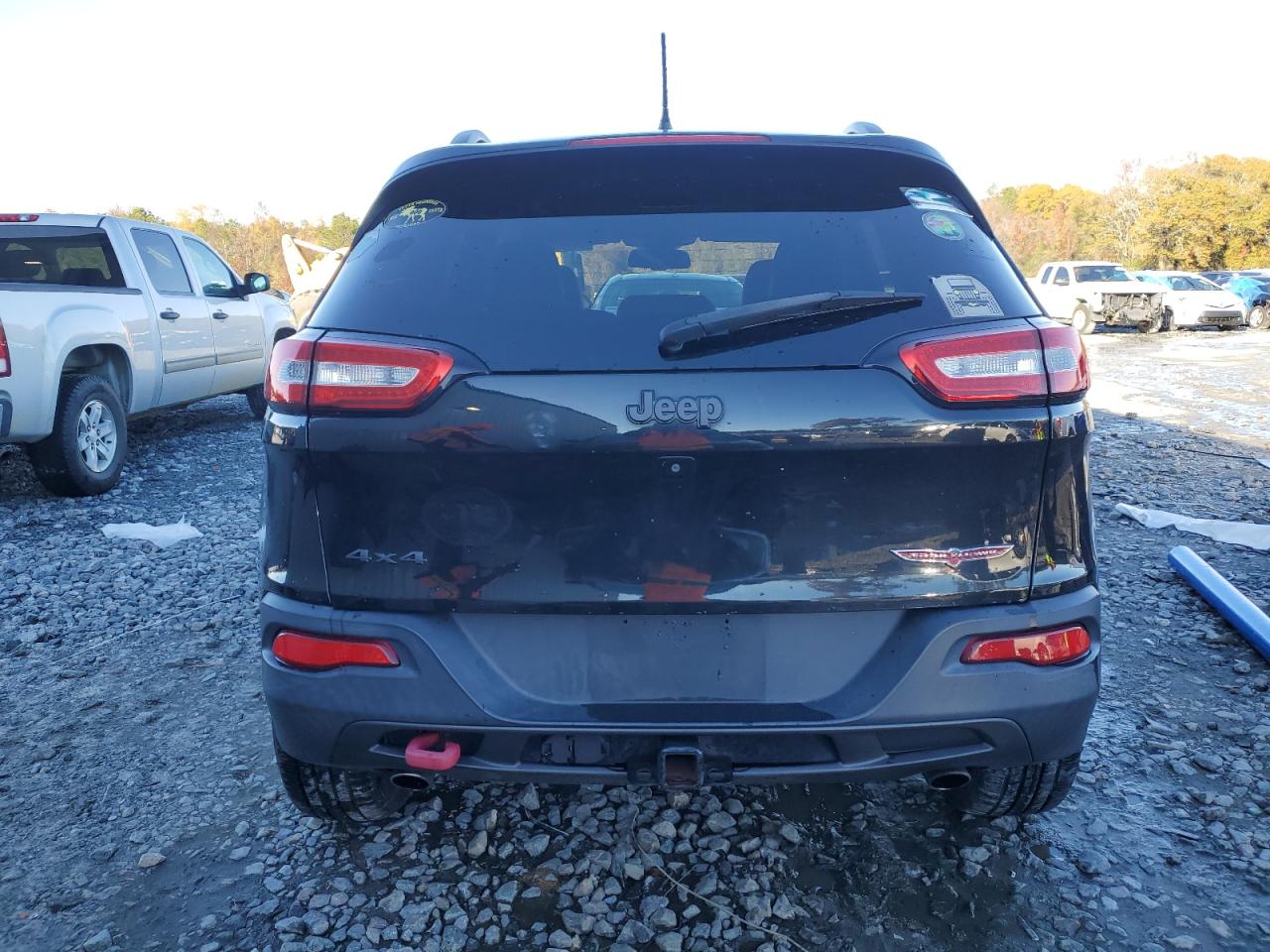 2015 Jeep Cherokee VIN 1C4PJMBS2FW685707 Copart auction photo, front end damage thumbnail 6