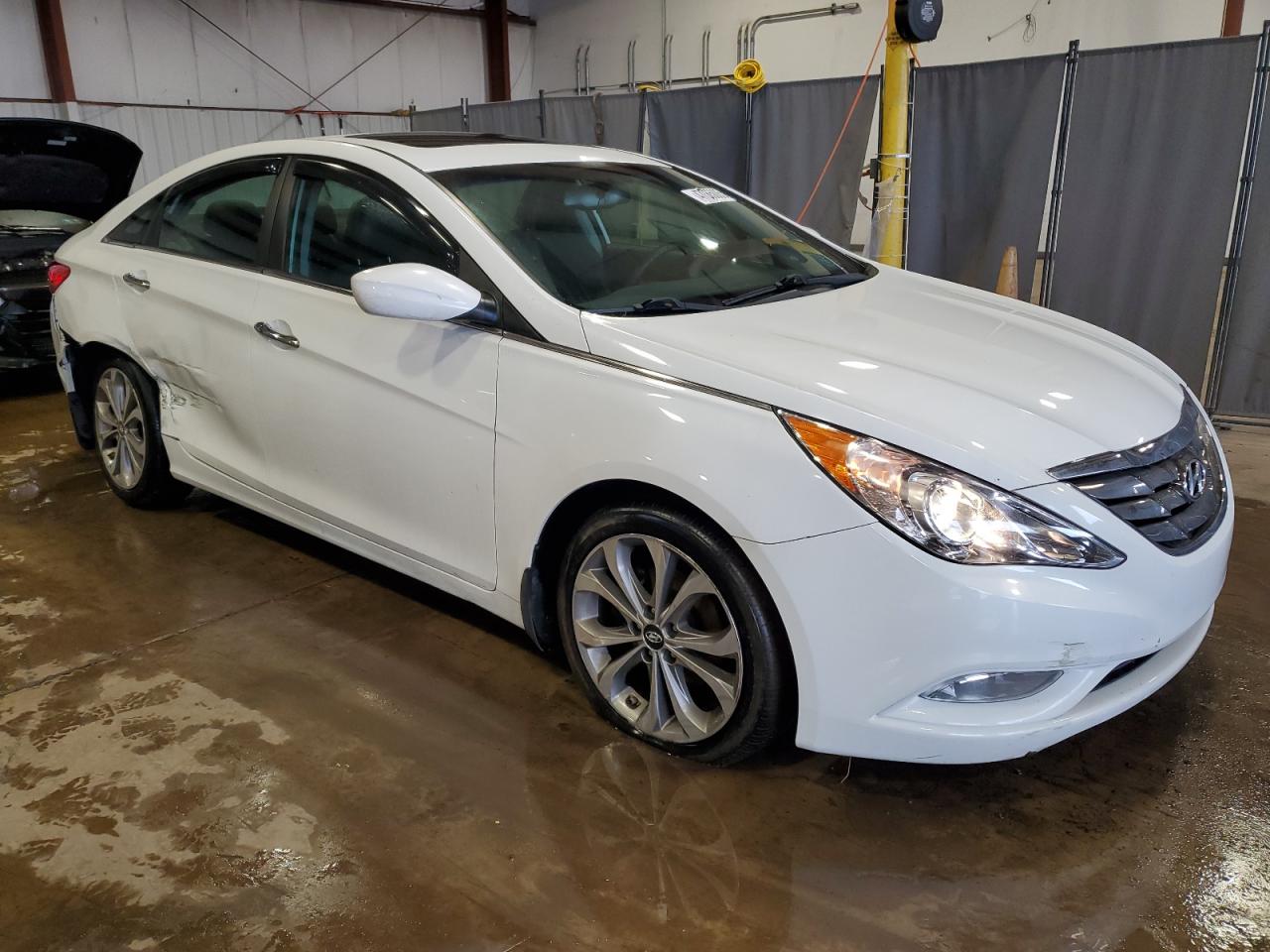2013 Hyundai Sonata VIN 5NPEC4AB6DH805286 Copart auction photo, side / rear end damage thumbnail 4