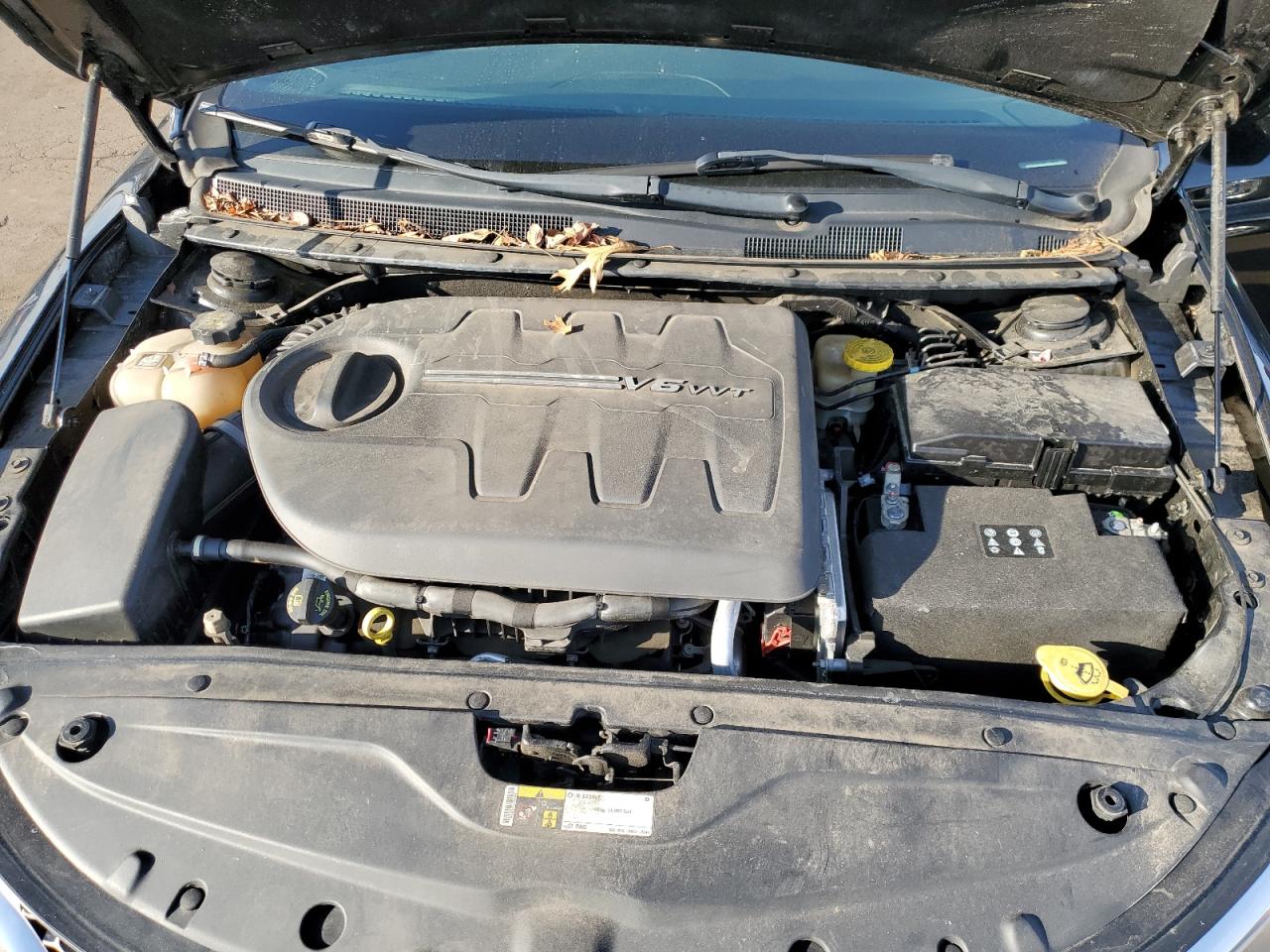 2016 Chrysler 200 VIN 1C3CCCEG2GN114644 Copart auction photo, side / front end damage thumbnail 11