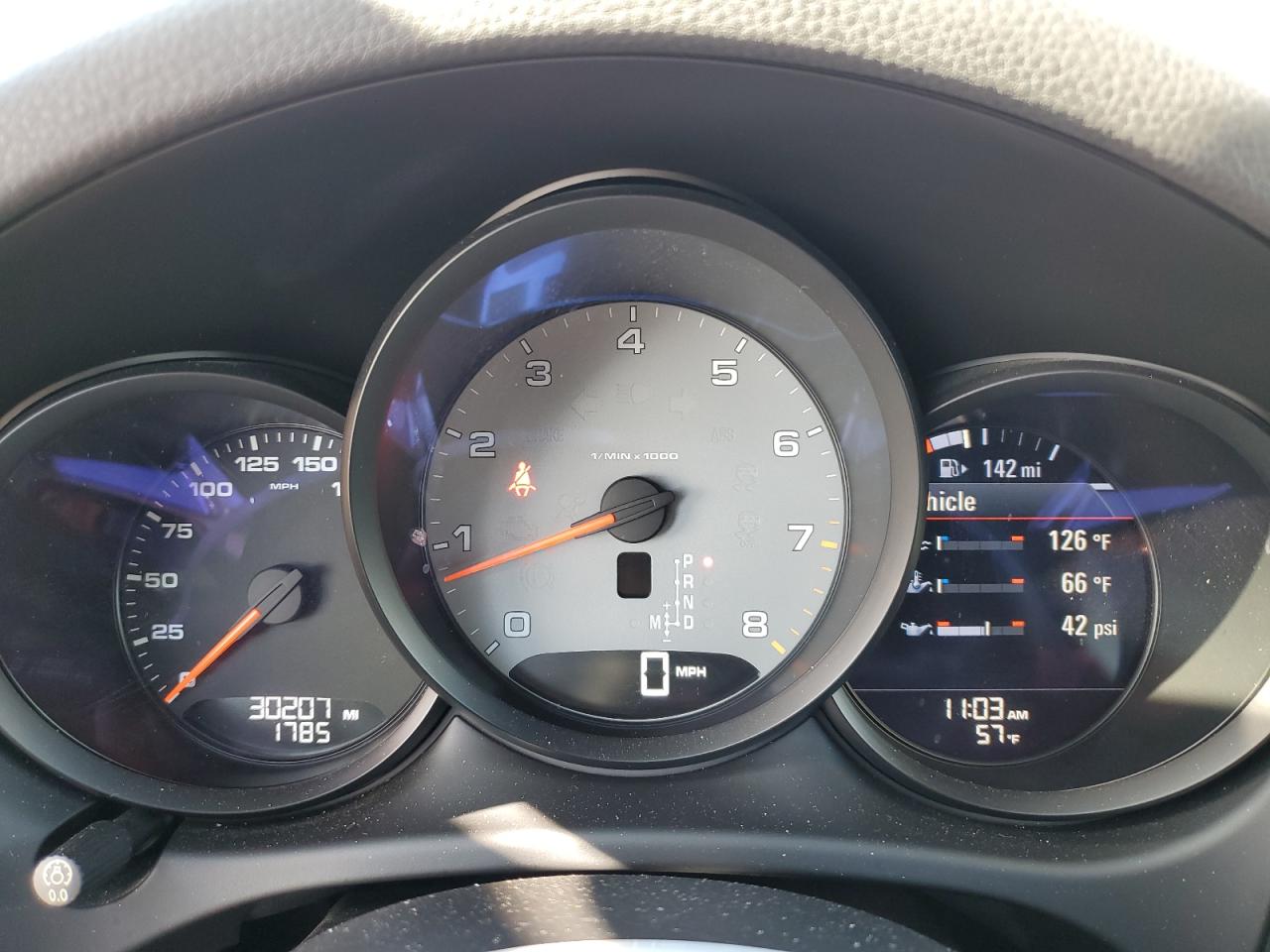2018 Porsche Macan VIN WP1AB2A50JLB35241 Copart auction photo, normal wear / burn damage thumbnail 9