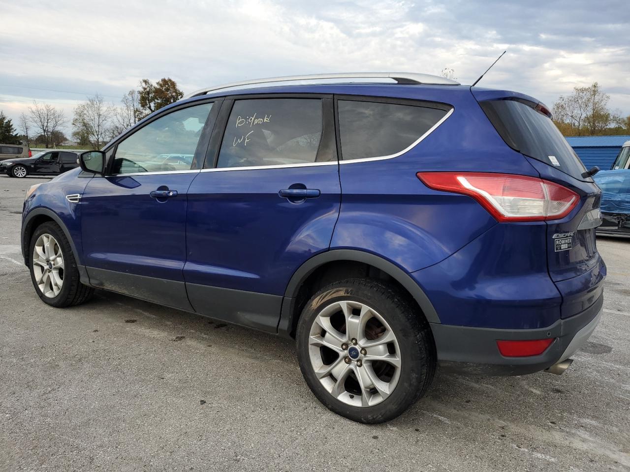 2015 Ford Escape VIN 1FMCU9J9XFUC12467 Copart auction photo, water/flood damage thumbnail 2