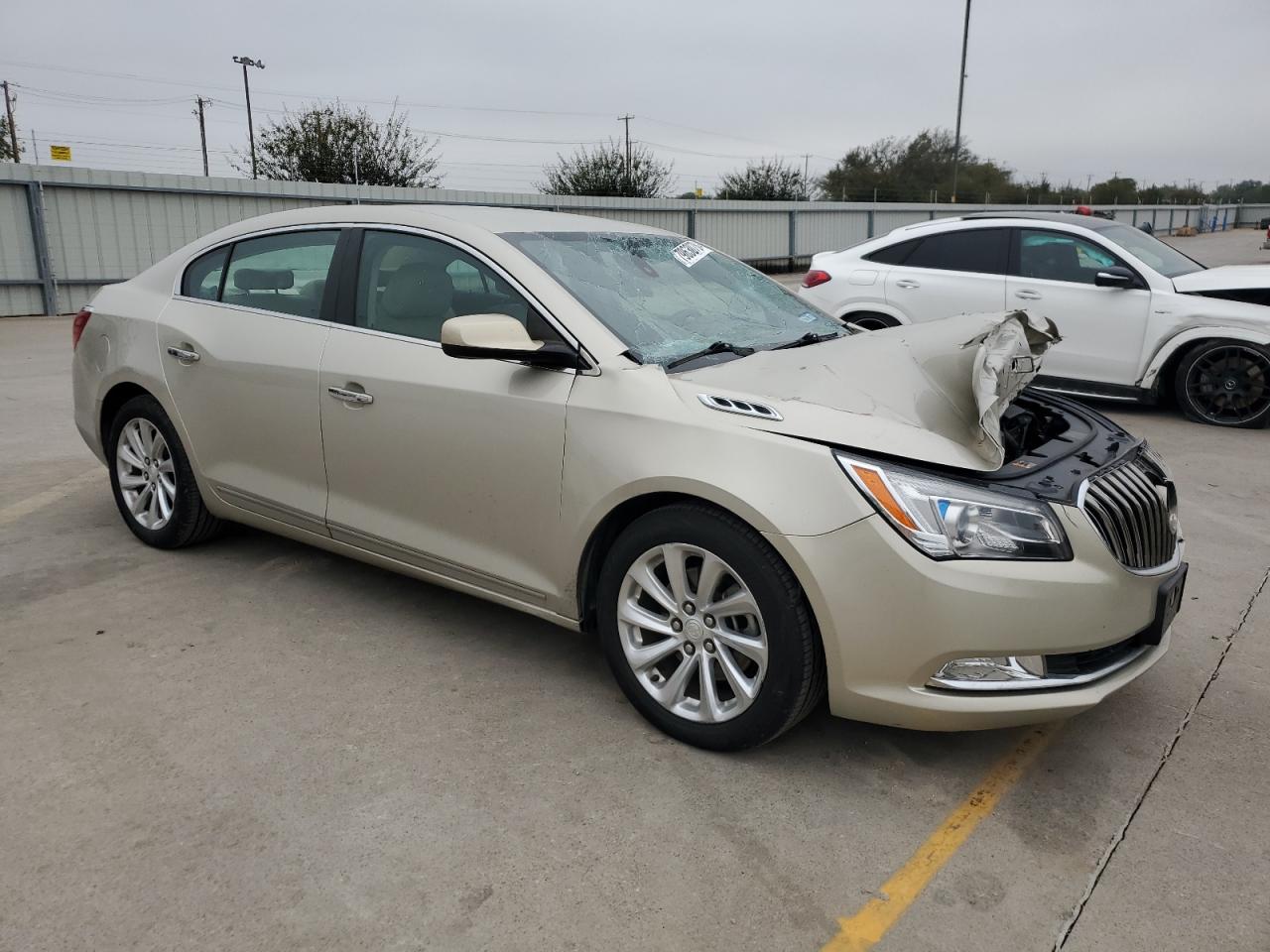 2015 Buick LaCrosse VIN 1G4GB5G32FF115741 Copart auction photo, front end damage thumbnail 4