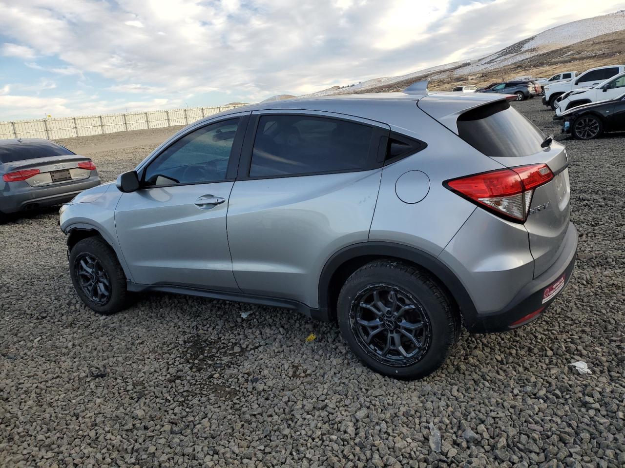 2019 Honda HR-V VIN 3CZRU6H36KG703351 Copart auction photo, front end / minor dent/scratches damage thumbnail 2