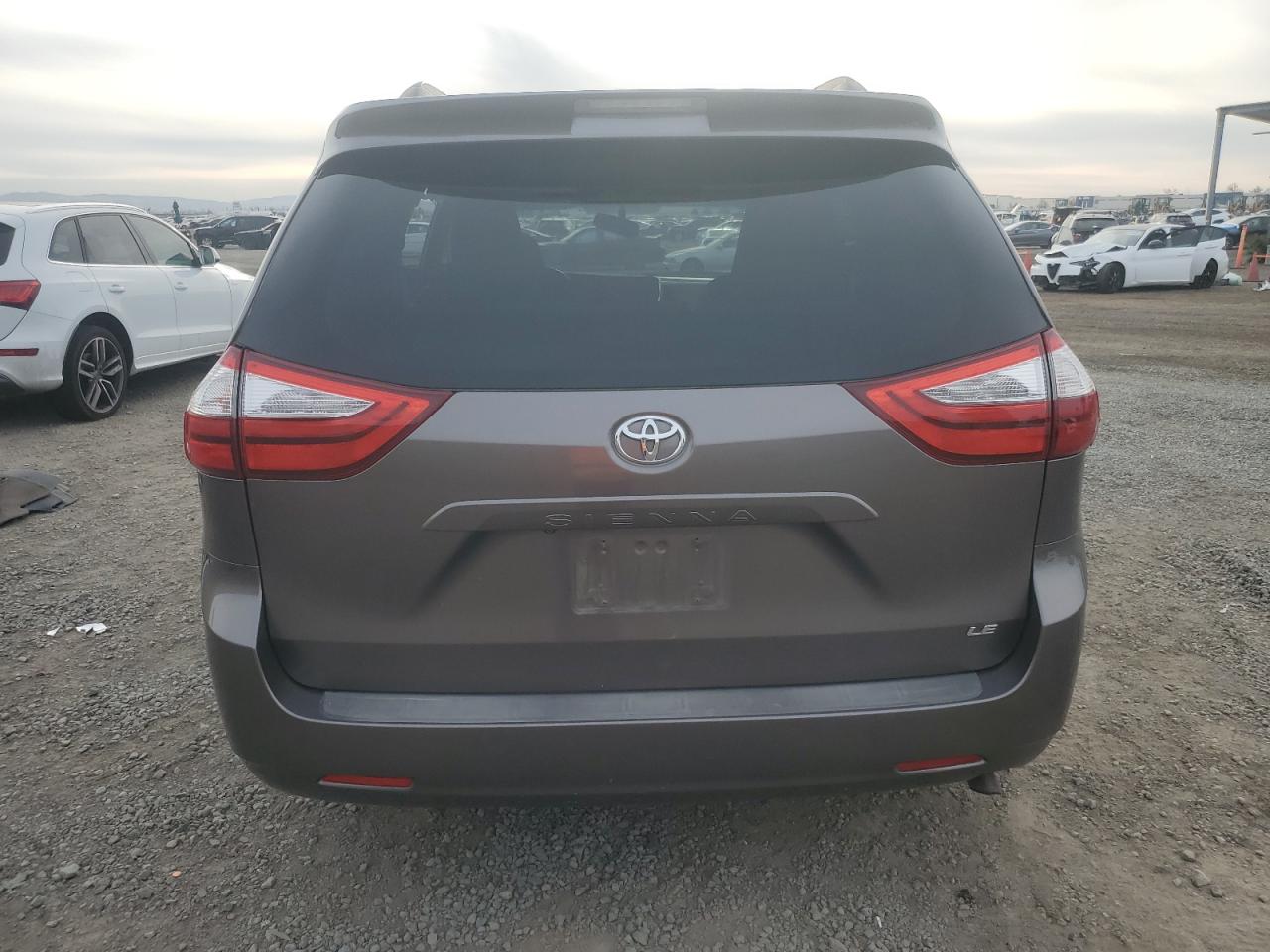 2015 Toyota Sienna VIN 5TDKK3DC3FS676912 Copart auction photo, front end damage thumbnail 6