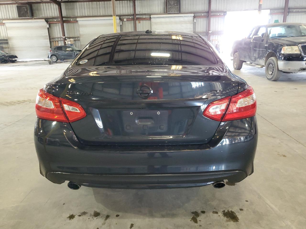 2017 Nissan Altima VIN 1N4AL3AP1HC111987 Copart auction photo, front end / side damage thumbnail 6