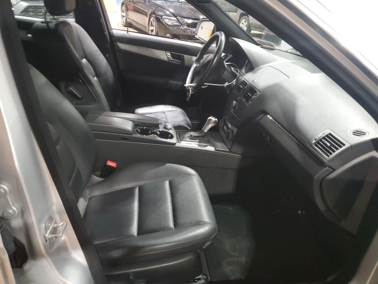 2008 Mercedes-Benz C-klasse VIN WDDGF81X88F183637 Copart auction photo, side damage thumbnail 7