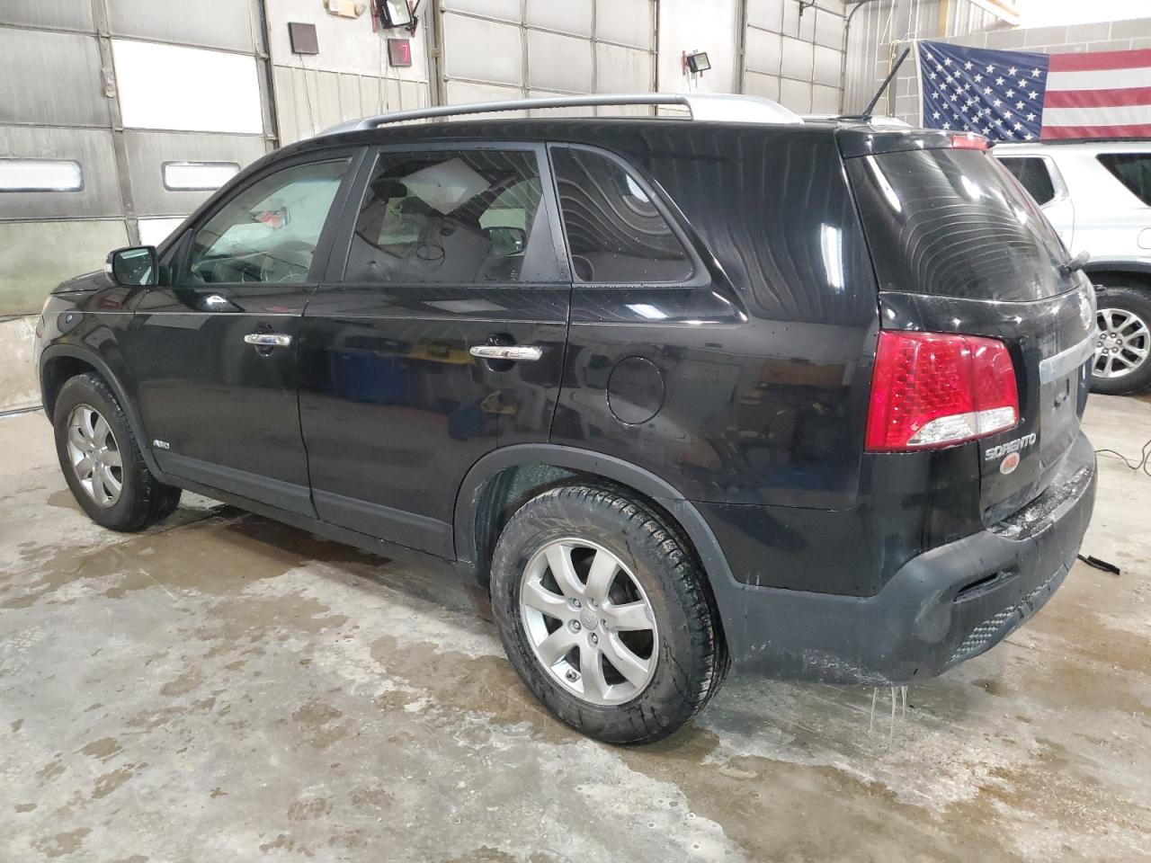 2013 KIA Sorento VIN 5XYKTDA24DG405527 Copart auction photo, all over / rear end damage thumbnail 2