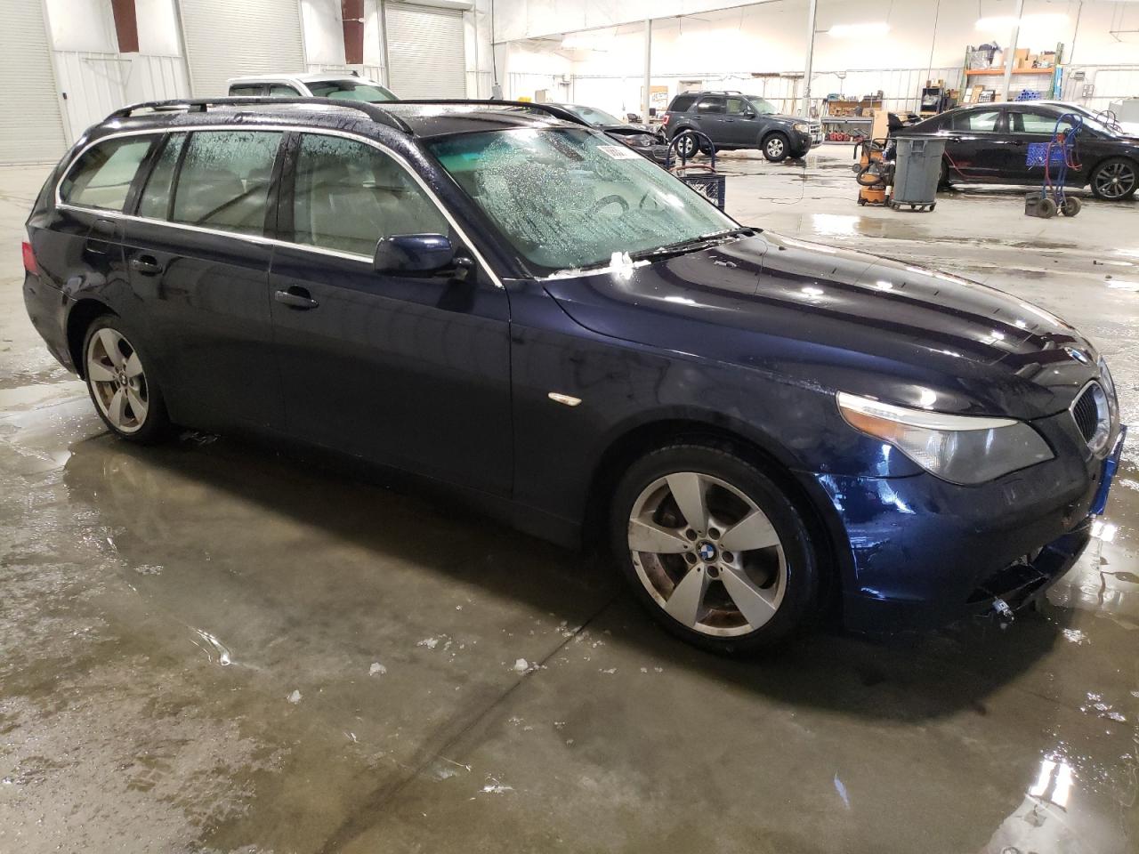 2006 BMW 5er VIN WBANN73516CN03435 Copart auction photo, front end / side damage thumbnail 4