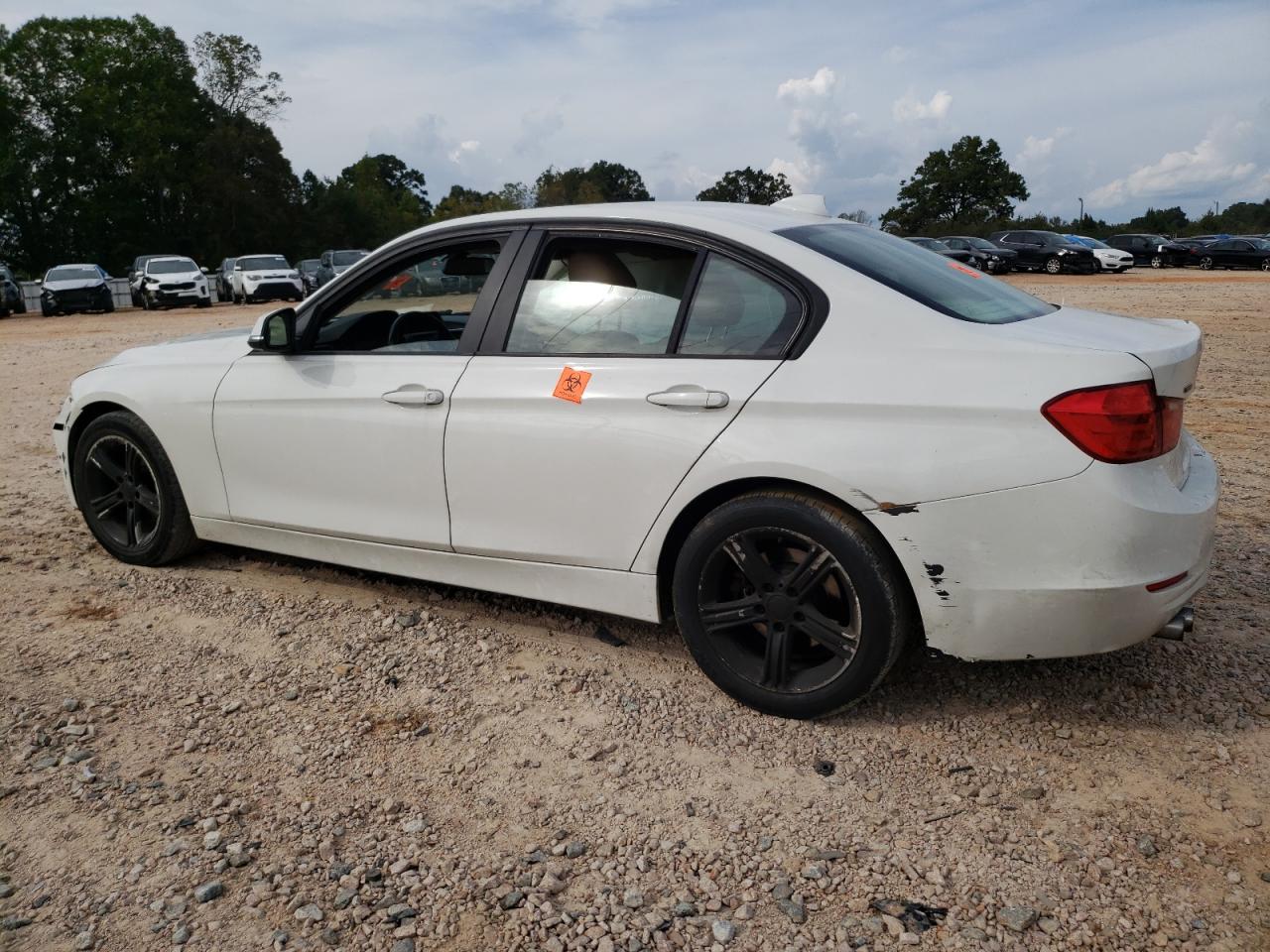 2015 BMW 3er VIN WBA3A5G50FNS83484 Copart auction photo, side / front end damage thumbnail 2