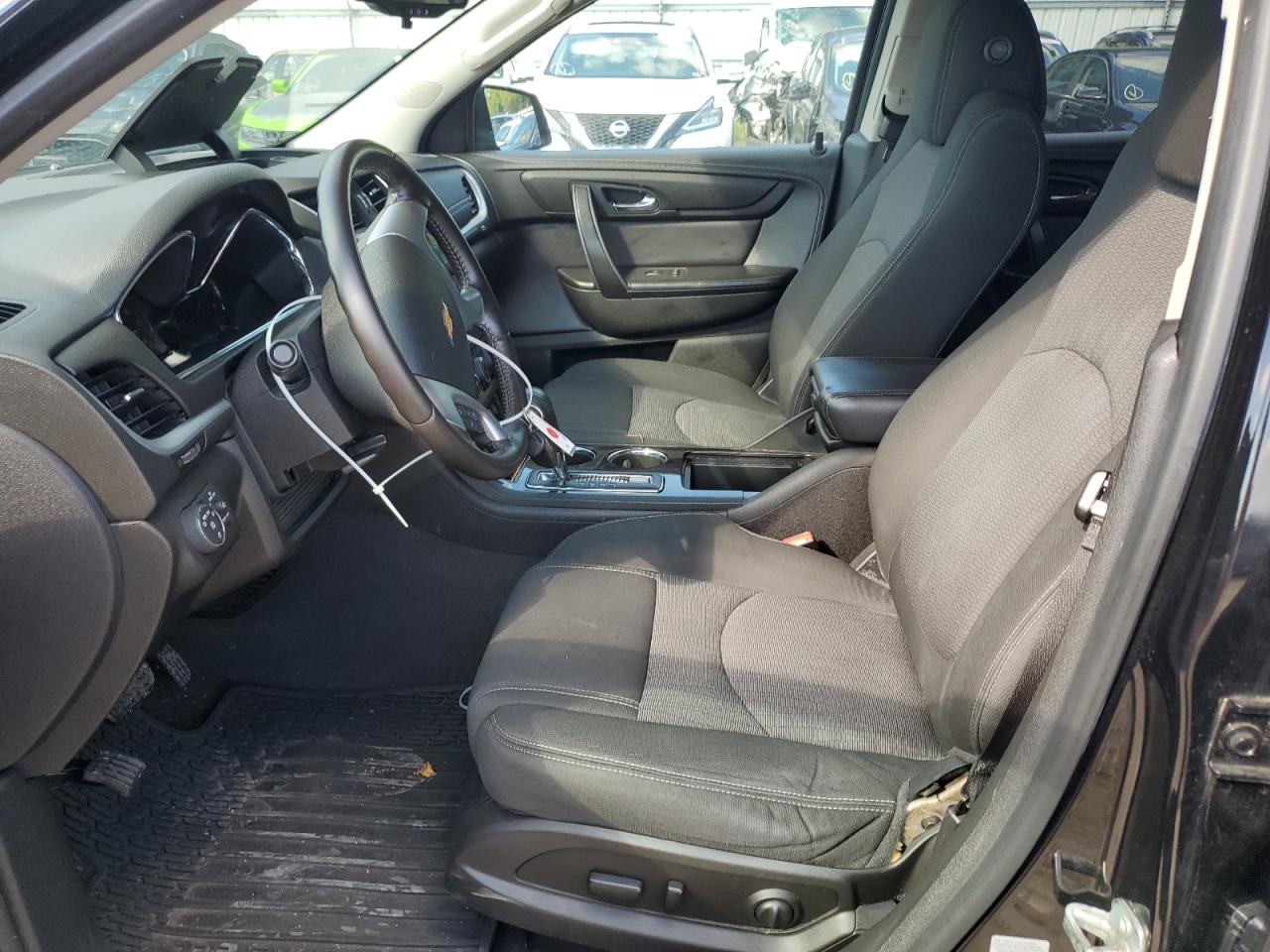 2016 Chevrolet Traverse VIN 1GNKRGKD9GJ150126 Copart auction photo, front end / minor dent/scratches damage thumbnail 7
