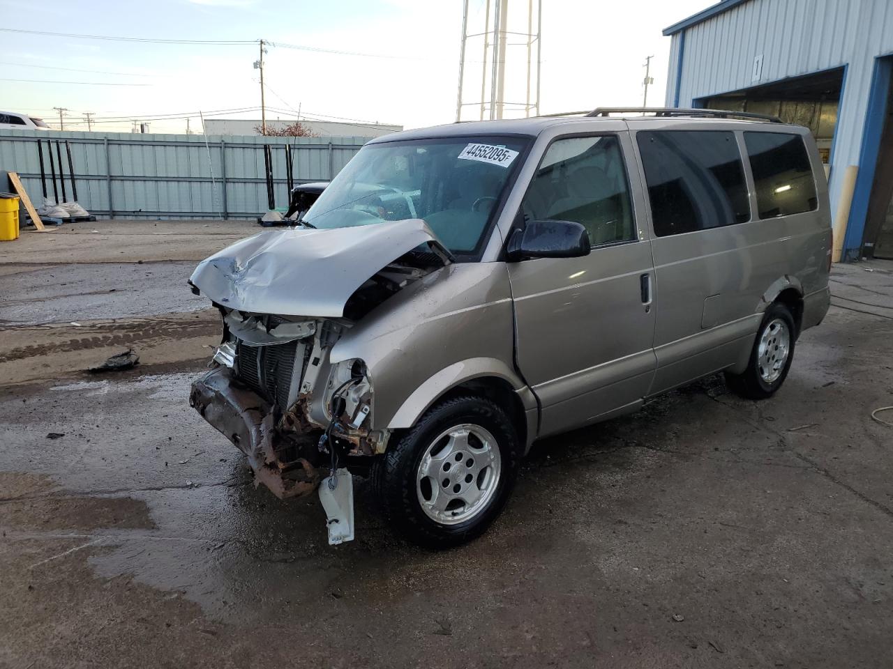 2004 Chevrolet Astro VIN 1GNEL19X84B122187 - Copart auction photo