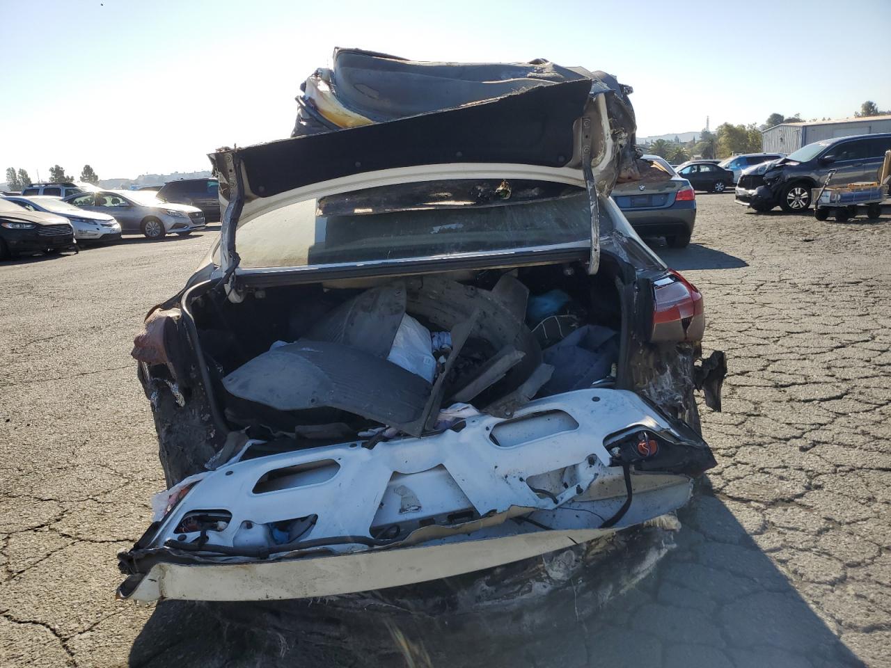 2017 KIA Forte VIN 3KPFK4A7XHE057574 Copart auction photo, burn damage thumbnail 6
