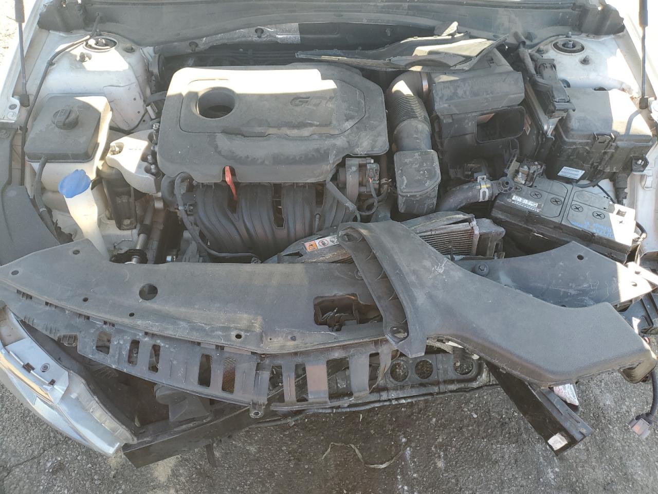 2018 KIA Optima VIN 5XXGT4L3XJG265933 Copart auction photo, front end damage thumbnail 11