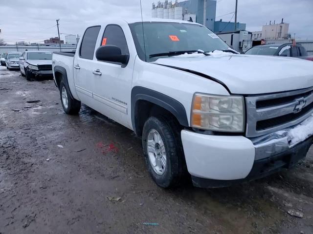 2011 Chevrolet Silverado VIN 3GCUKUEJ9BG118907 Copart auction photo, front end / minor dent/scratches damage thumbnail 11