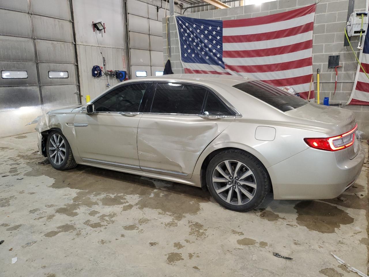 2017 Lincoln Continental VIN 1LN6L9VK6H5624492 Copart auction photo, front end / side damage thumbnail 2