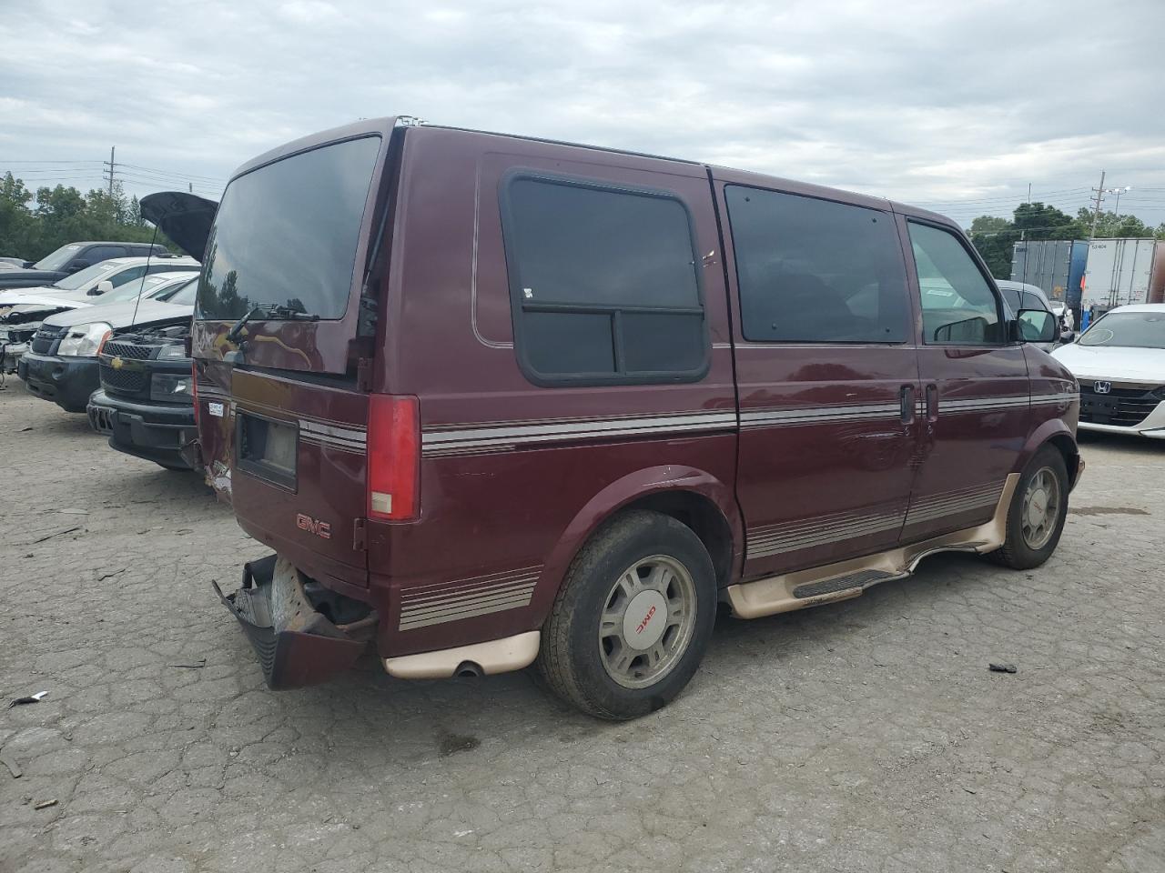 2003 GMC Safari VIN 1GDEL19XX3B510573 Copart auction photo, rear end damage thumbnail 3