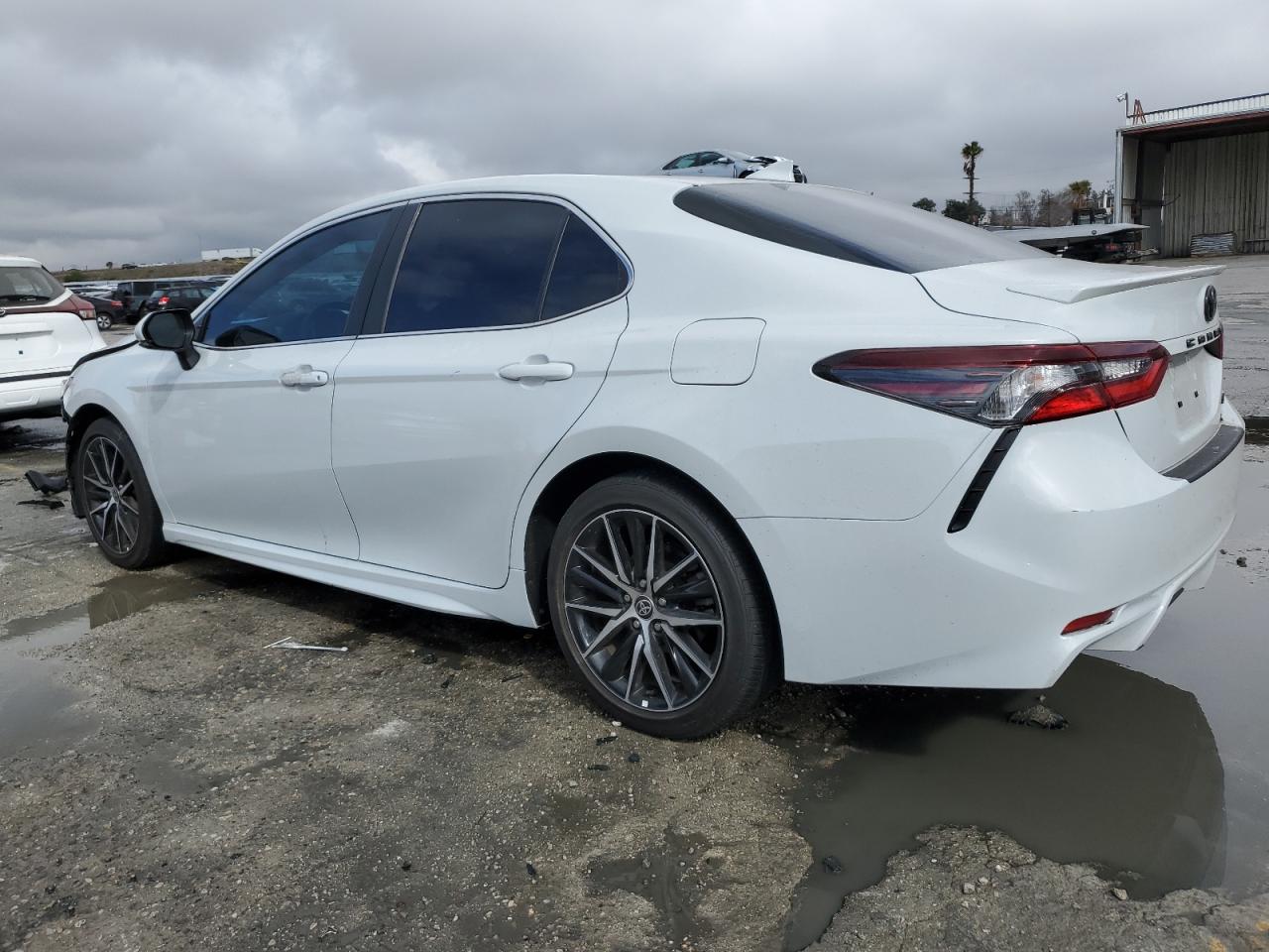 2022 Toyota Camry VIN 4T1T11AK4NU060066 Copart auction photo, front end damage thumbnail 2