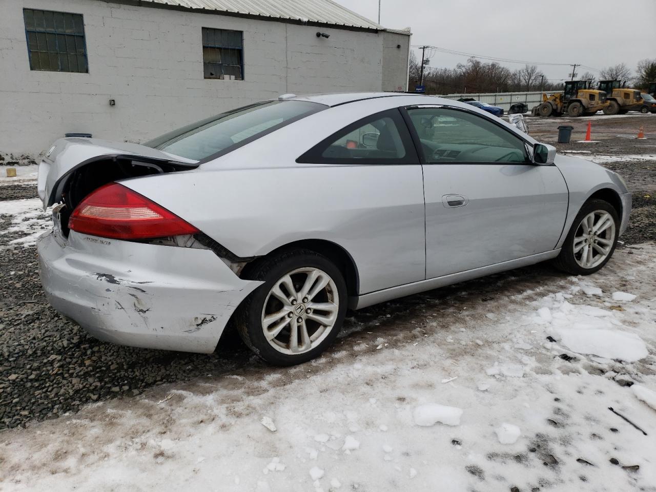 2004 Honda Accord VIN 1HGCM71654A018363 Copart auction photo, rear end damage thumbnail 3